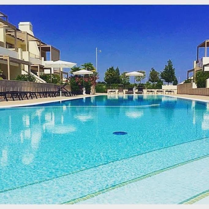 Residence Jesolo Lido Centro Con Piscina Exterior photo
