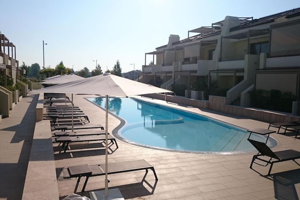 Residence Jesolo Lido Centro Con Piscina Exterior photo